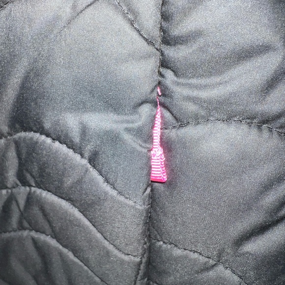 The North Face Black Quilted Jacket with Pink Logo - Picture 6 of 7